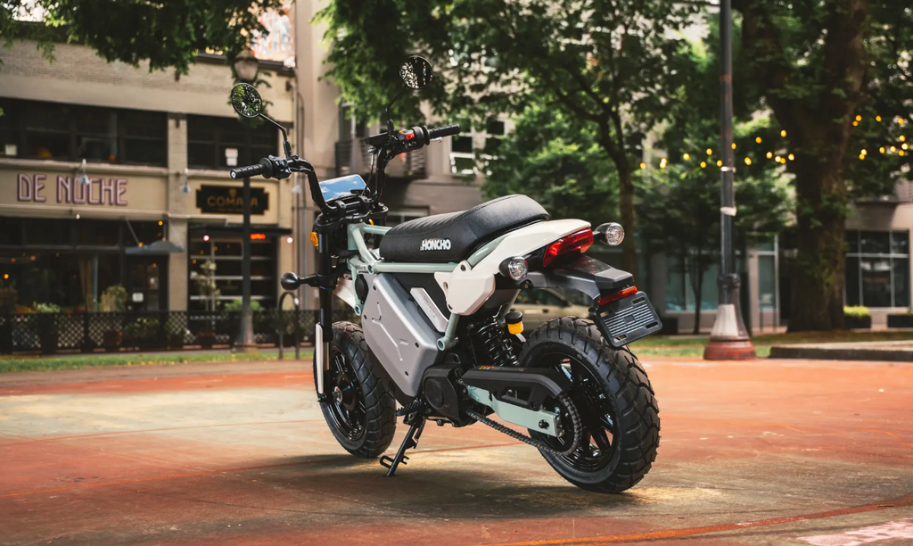 LIVEWIRE S4 HONCHO STREET