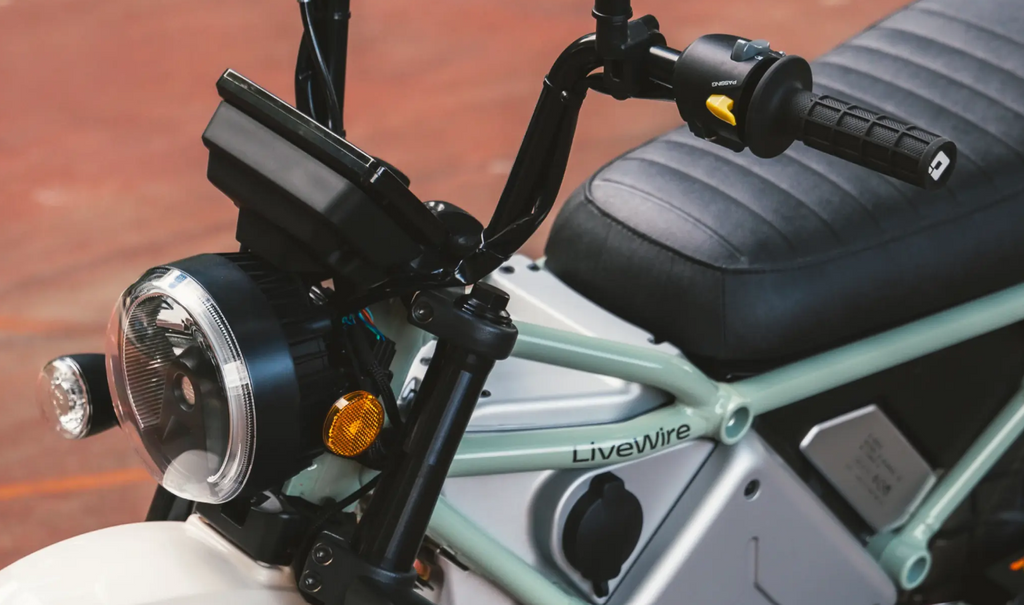 LIVEWIRE S4 HONCHO STREET