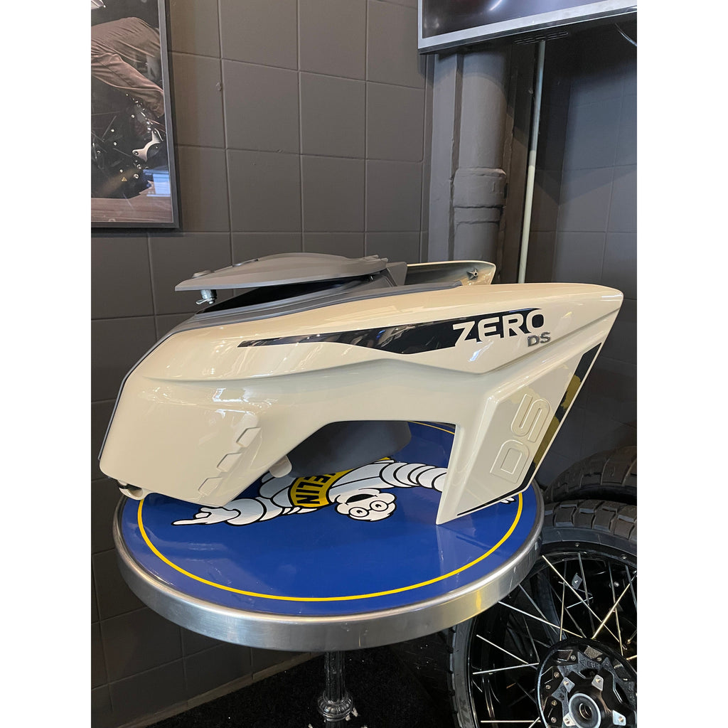 24-08283-91 | PAINTED DS TANK TRUNK ASSEMBLY 22MY QUICKSAND