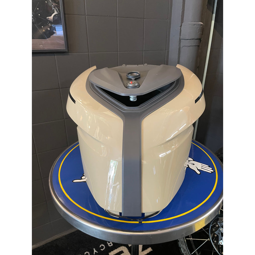 24-08283-91 | PAINTED DS TANK TRUNK ASSEMBLY 22MY QUICKSAND