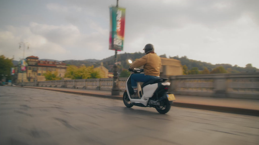 ZERO MOTORCYCLES LS1